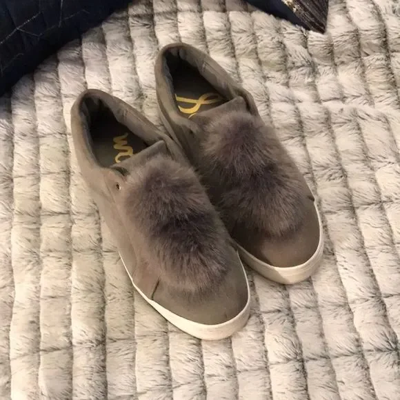 Fun Sam Edelman sneakers with a poof - Picture 1 of 7